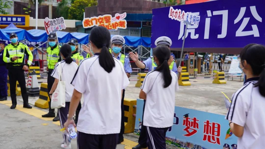 时尚风潮下的新宠，铁骑小姐姐的最新魅力探讨